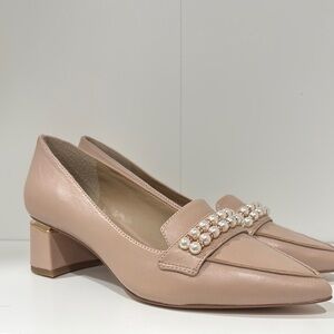 Elegant Pink Loafers with Pearl Detailing